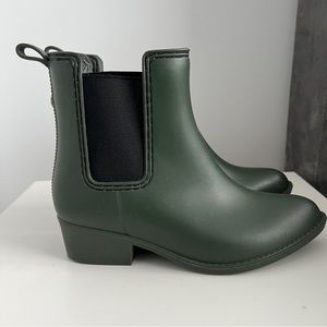 Green Rainboots